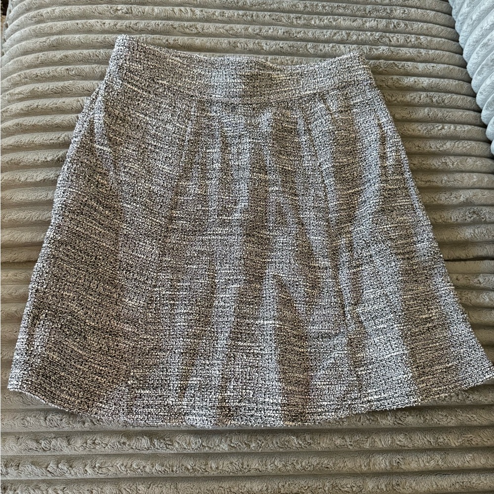 NWT Loft thick, knit skirt size Small Petite